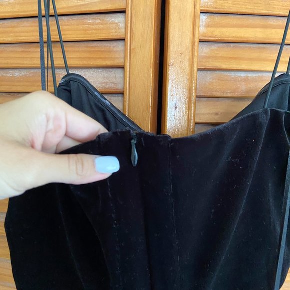 NEW Tiger Mist Candice Black Velvet Cutout Dress - Picture 11 of 13